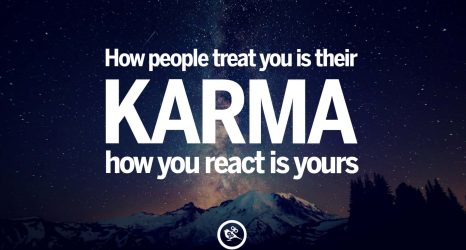 Il karma è la legge universale di causa ed effetto: ogni pensiero, emozione e azione rilascia un'impronta energetica che, prima o poi, torna alla sua origine.